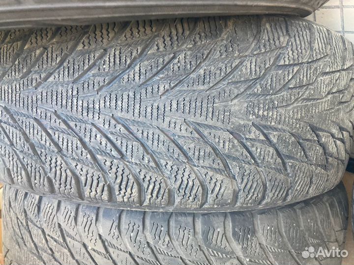 Nokian Tyres Hakka V 215/60 R16