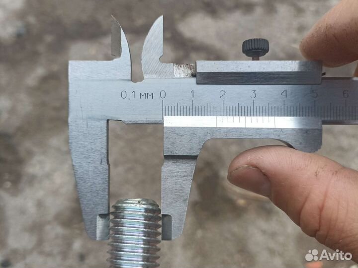 Буксировочный крюк Поло