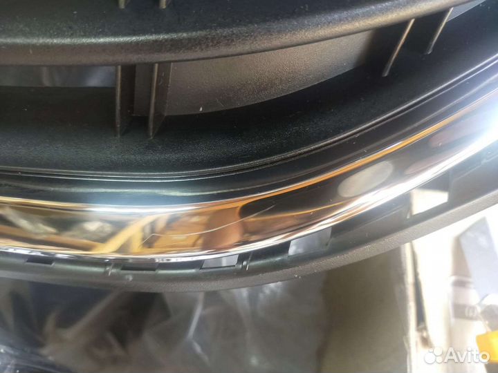 Решетка Volkswagen Polo Liftback