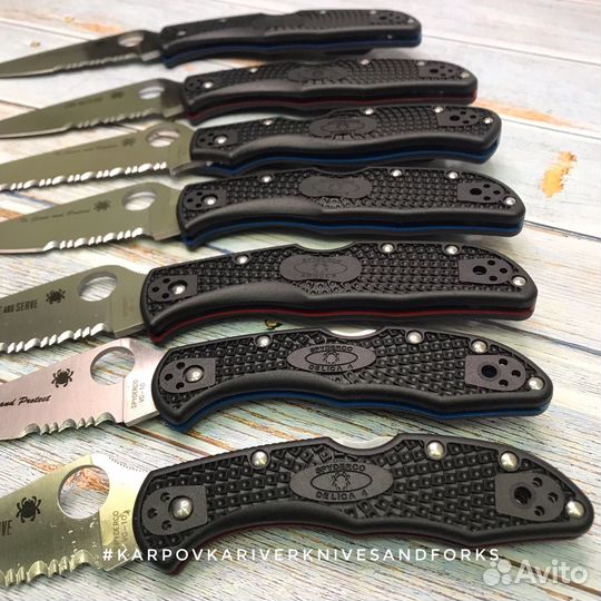 Spyderco Thin Blue / Red Line, Япония