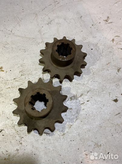 Звездочкие новые советские зубьев 14 шлицевая шаг