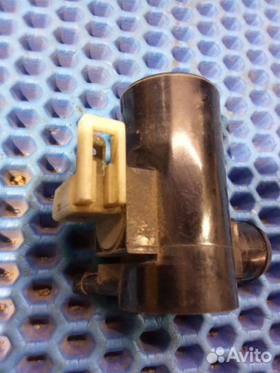 Моторчик омывателя Suzuki Grand Vitara JT J20A