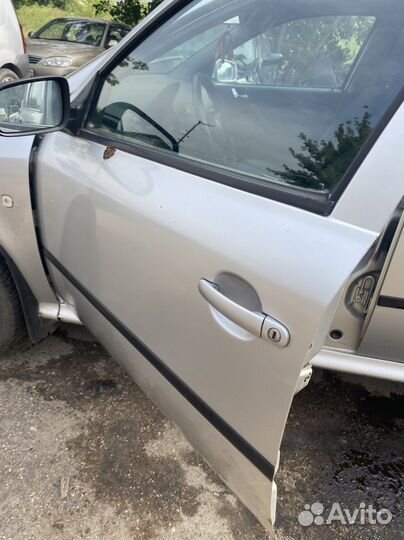 Дверь передняя левая skoda octavia a4