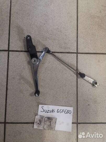 Лапка кпп Suzuki gsf 650 bandit