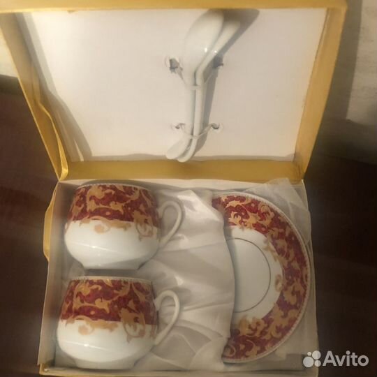 Набор из двух кофейных пар и двух ложек (фарфор)