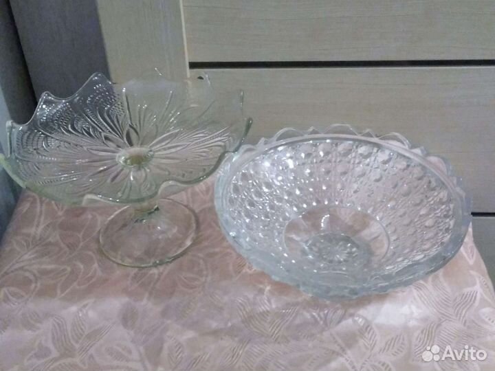 Вазы и тарелки разные