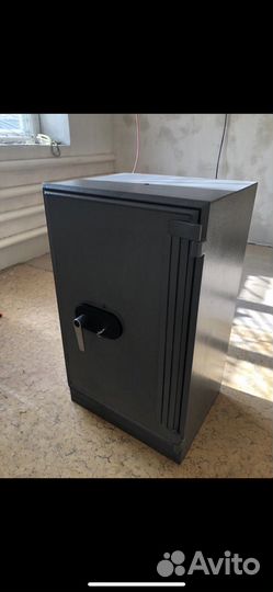 Сейф для денег большой