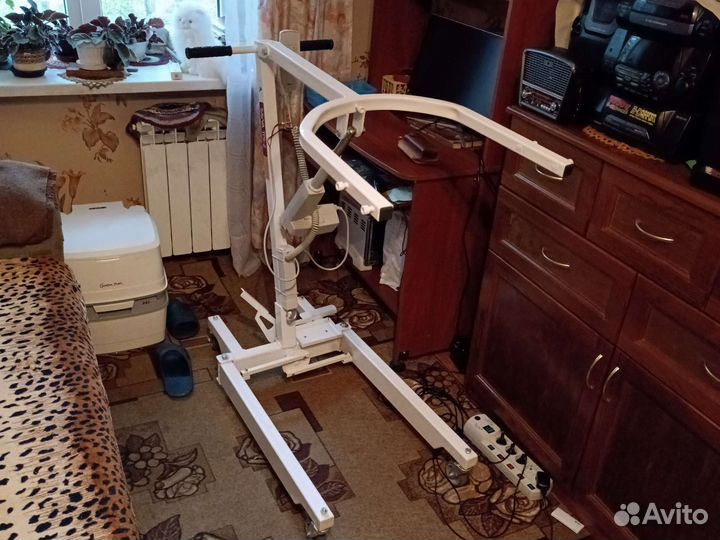 Передвижной подъёмник для инвалидов Savva