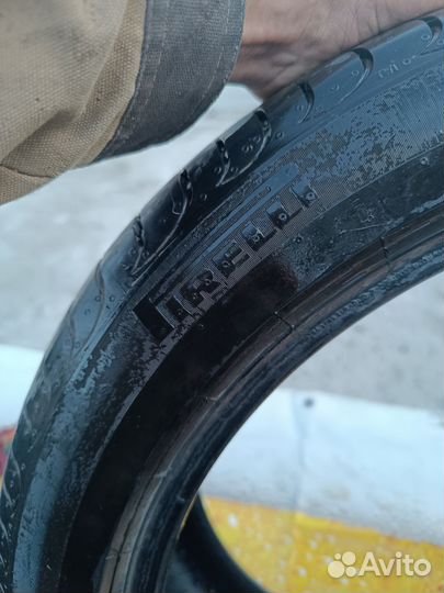 Pirelli Powergy 235/45 R19