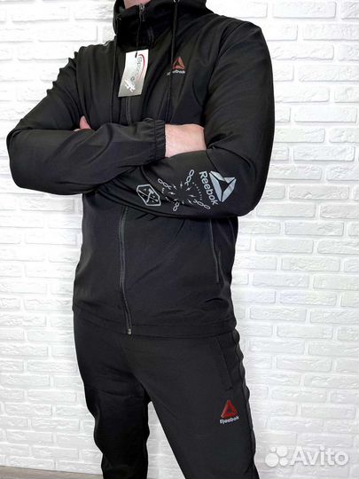 Мужской спортивный костюм reebok