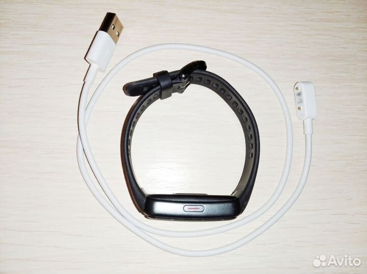 Смарт часы Huawei band 6