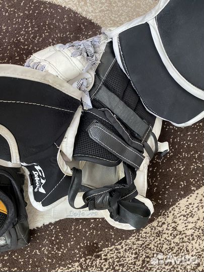 Вратарские блин ловушка sr правые