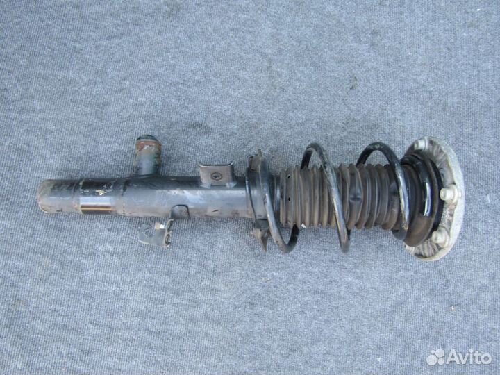 Амортизатор передний бмв Ф31 6874517