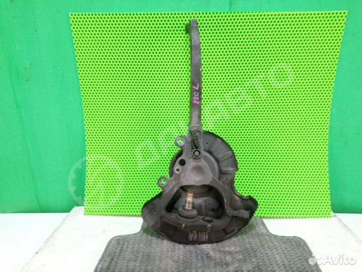 Поворотный кулак левый Mercedes-Benz S W220