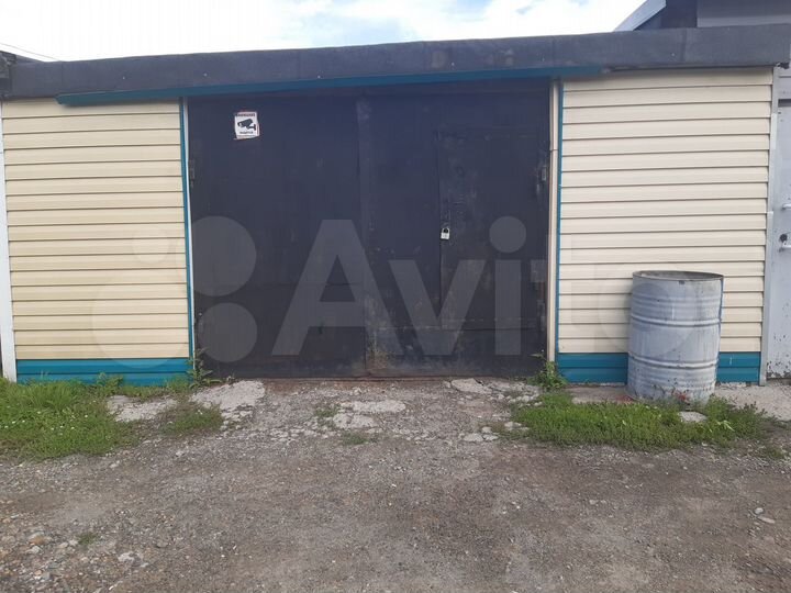 Гараж, > 30 м²