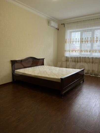 3-к. квартира, 90 м², 3/10 эт.
