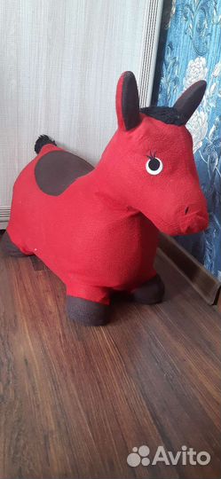 Игрушки (лошадка пони, конструктор)