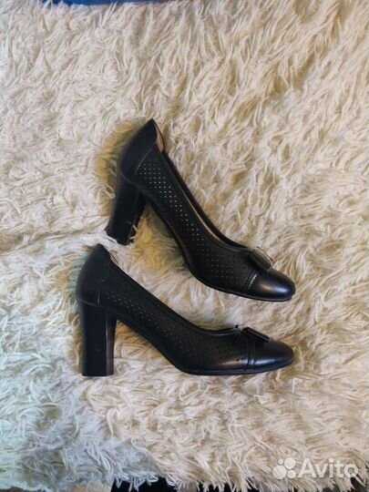 Туфли женские 38 размер черные