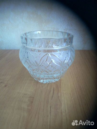 Ваза хрустальная