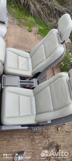 Средний и задний ряд Volvo xc90