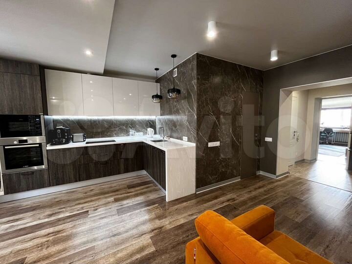 3-к. квартира, 82 м², 7/18 эт.