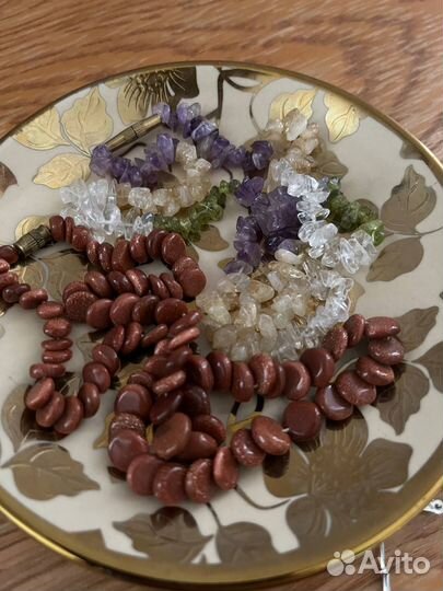 Колье из натуральных камней