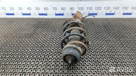 Стойка передняя левая mercedes benz vito W639 (2UK