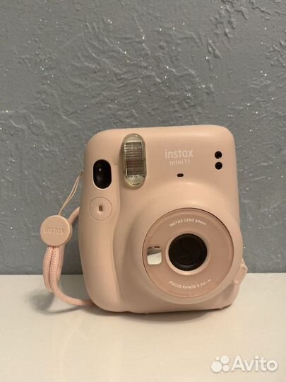 Фотоаппарат от instax mini 11