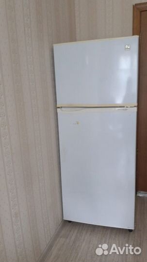 Холодильник daewoo