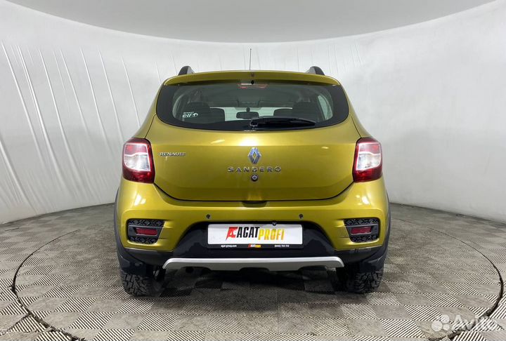 Renault Sandero Stepway 1.6 AMT, 2015, 109 001 км