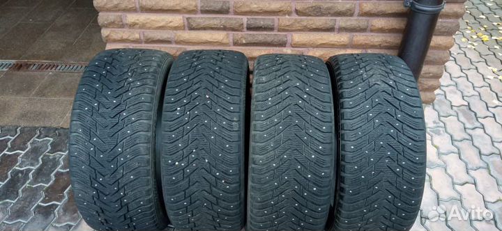 Nokian Tyres Hakkapeliitta 10 EV 275/45 R20