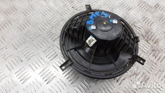 Моторчик печки dodge journey (3MF01KK01)