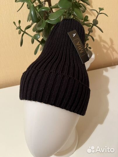 Женская шапка бини