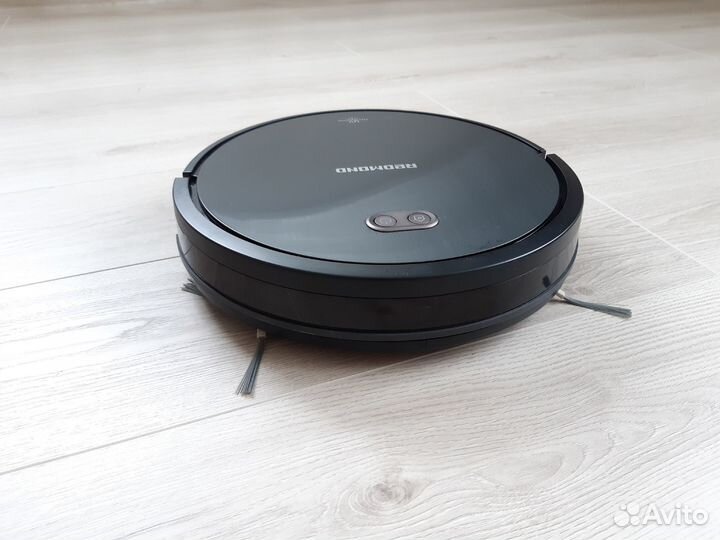 Робот-пылесос Redmond RV-R650S