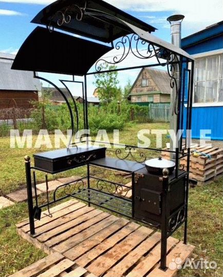 Мангал с крышей