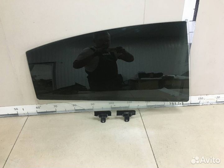 Стекло двери задней правой Kia Rio 4 FB 2017