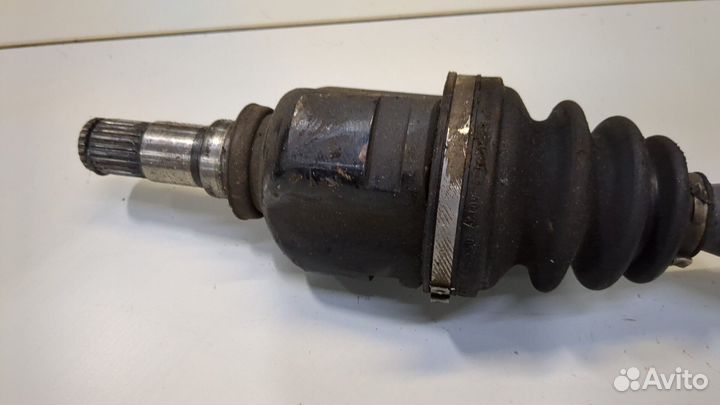 Полуось правая передняя Toyota Auris E15