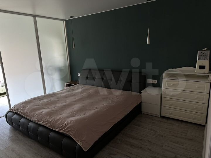 3-к. квартира, 83 м², 8/10 эт.