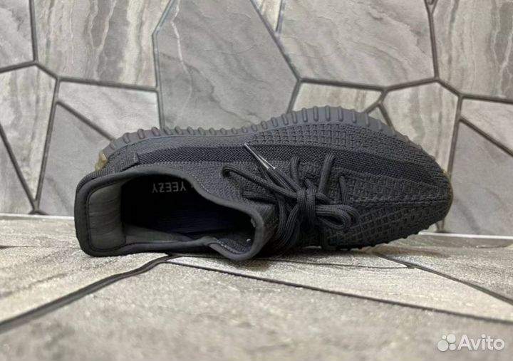 Кроссовки мужские yezzy boost 350