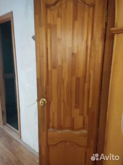 Двери межкомнатные деревянные б/у