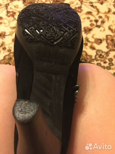 Carnaby. Сапоги женские, чёрные, замшевые с натура