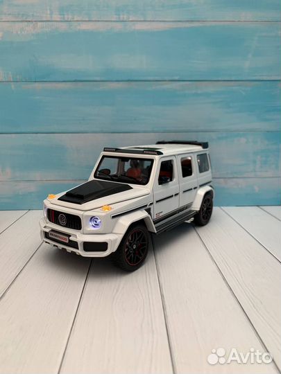 Mercedes G Gelandewagen модель авто/игрушка 1:24