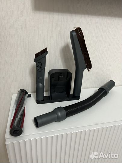 Вертикальный пылесос redmond