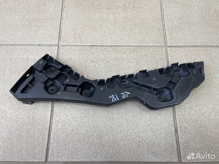 Кронштейн бампера задний правый LADA X-Ray