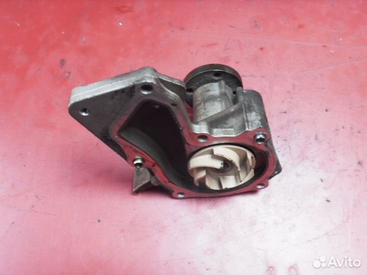 Насос водяной 1778516 Ford Fusion (CBK) 2002-2012