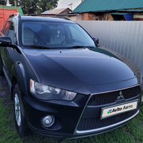 Mitsubishi Outlander 2.0 MT, 2011, 135 000 км, с пробегом, цена 1 350 000 руб.