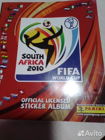 Коллекционные альбомы Panini с наклейками