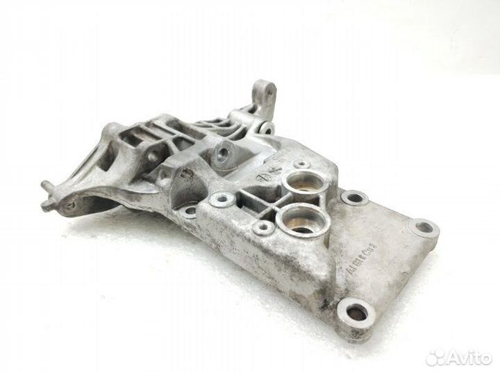 Кронштейн генератора Bmw 7-Series E65 4.8 2006