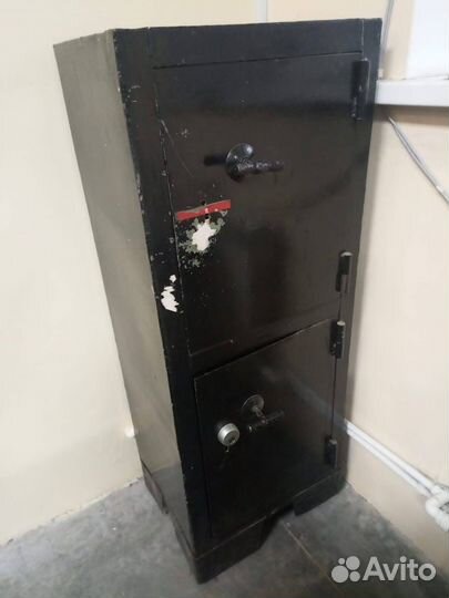 Сейф металлический б/у