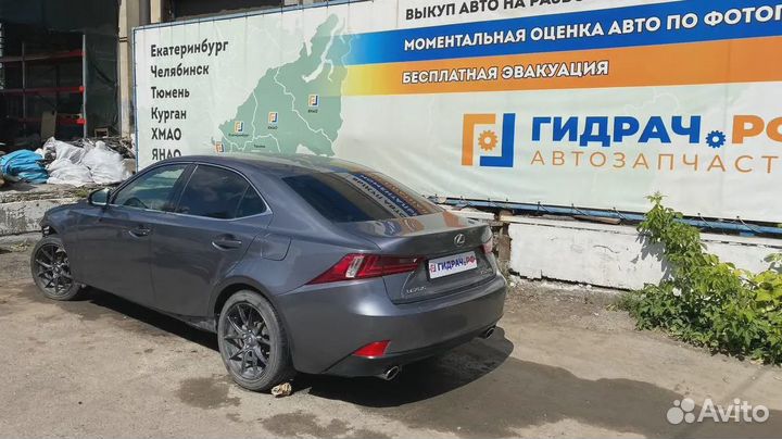 Обшивка стойки средней правой верхняя Lexus IS250 (XE30) 62410-53010-B1